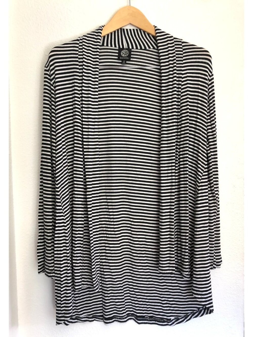 BOBEAU- WOMEN'S LONG SLEEVE CARDIGAN SIZE X-SMALL